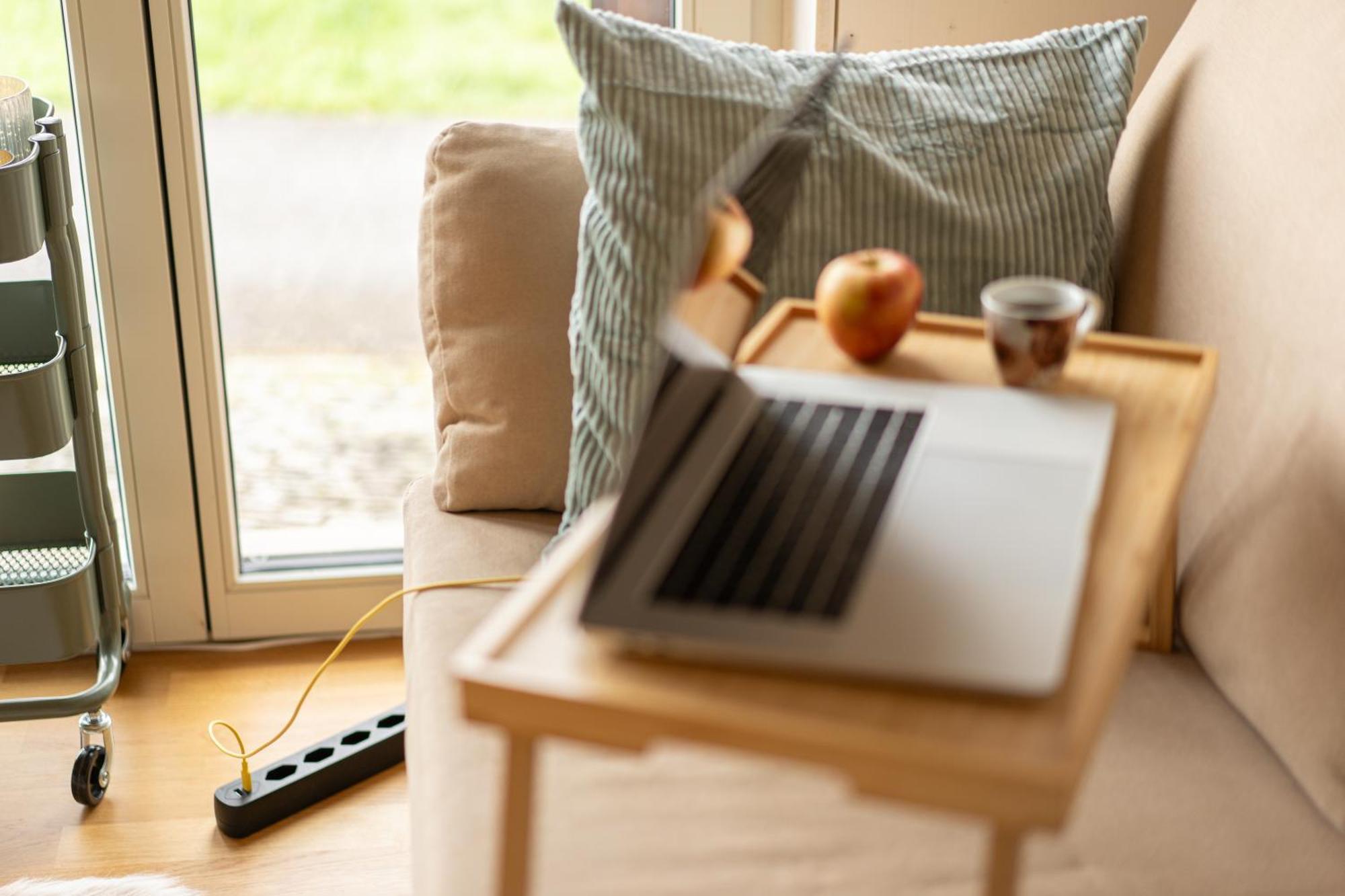 Tiny House Chez Claudine - Relaxen, Workspace, Naehe Thermen, Netflix, Free Parking & Wifi Бругг Экстерьер фото